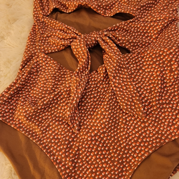 Aerie One piece Brown  Strapless Cut Out NwT Bathingsuit Size Large - Picture 3 of 9